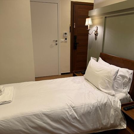 Modi Hotel ลีวอร์โน ภายนอก รูปภาพ